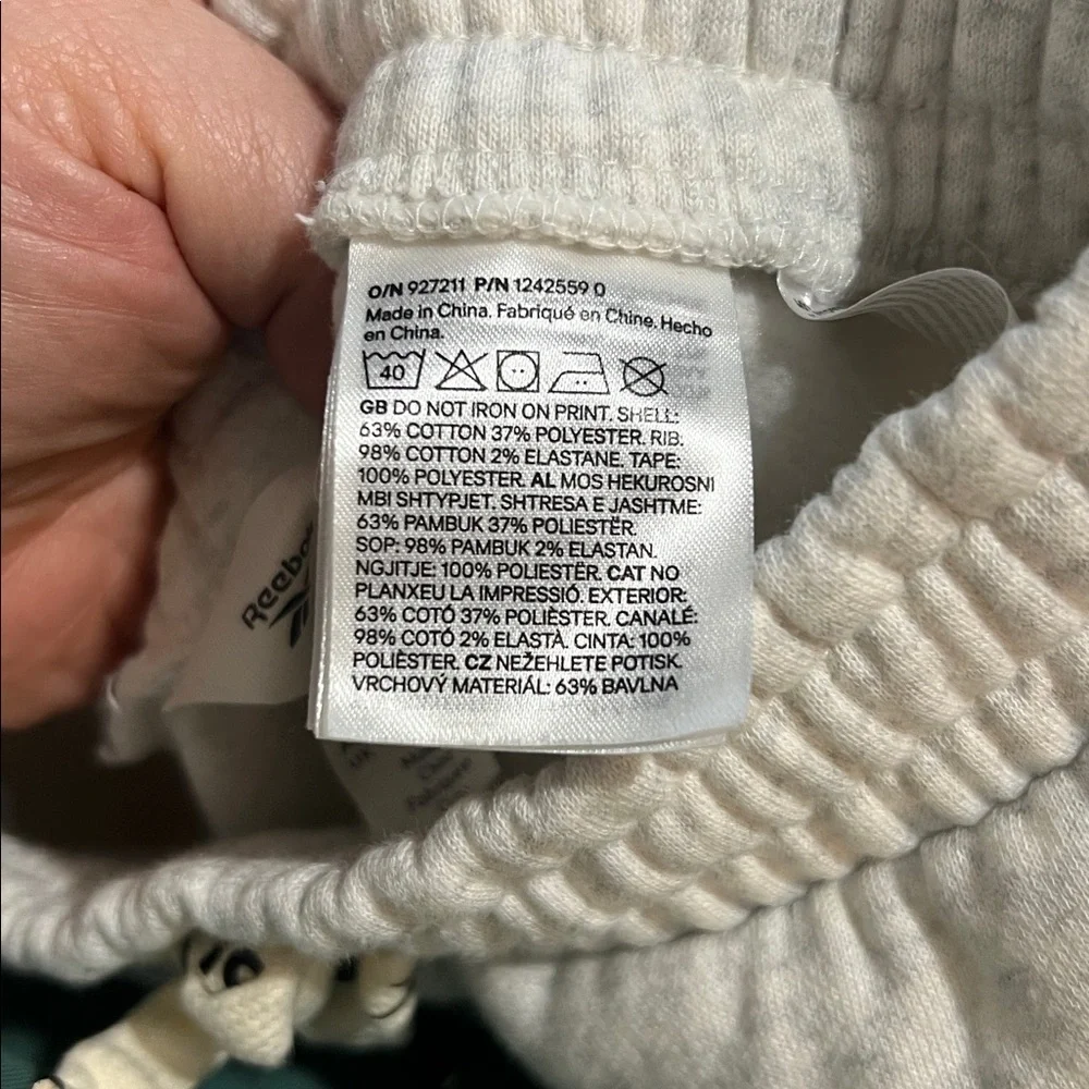 Reebok x H&M Light Gray Kids Fleece Jogger Pants 5T Sweatpants